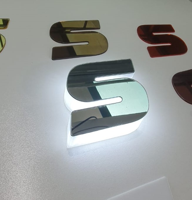 Letra caixa led 08.jpeg