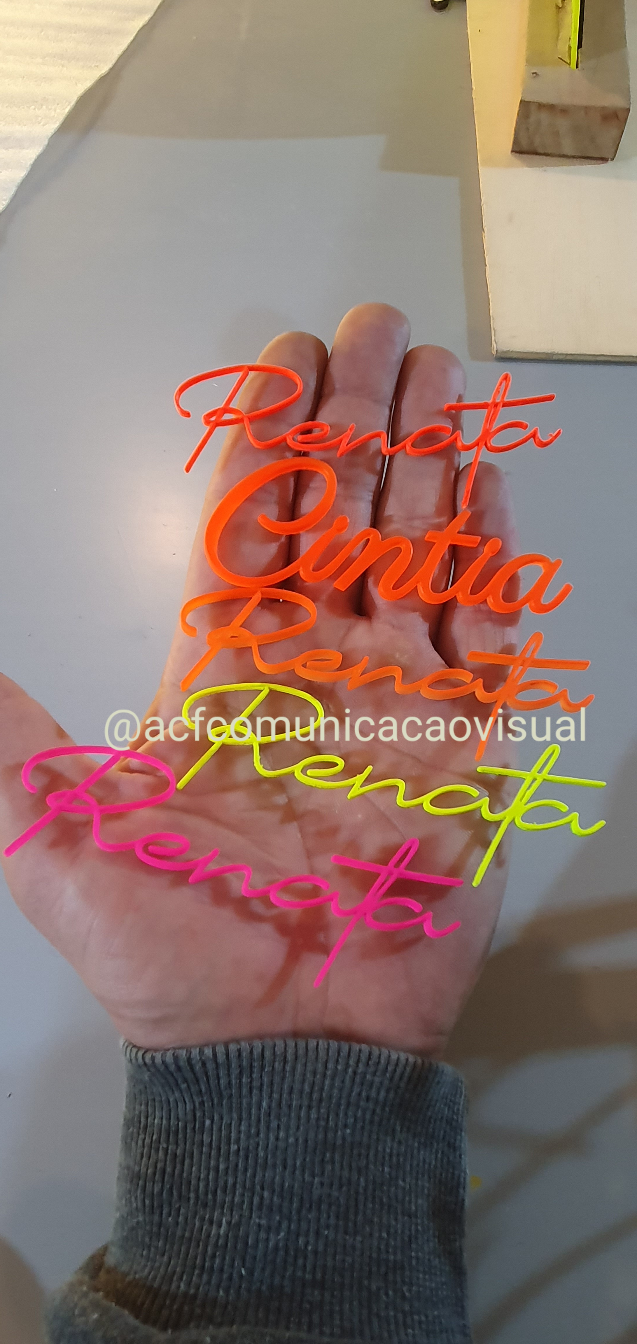 Nome personalizado acrilico 01.jpg