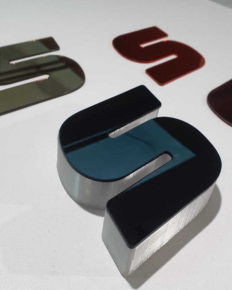 Letra caixa led  01.jpeg