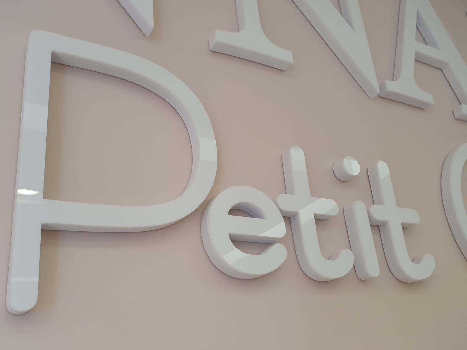 Letras pvc, letras pvc 10mm, letras pvc 15mm, letras pvc 20mm, letras pvc fabrica, letras pvc zona sul, letras pvc sp, letras pvc preço, letras pvc fachada, letra pvc 3d, letras 3d, letras grandes 3d, letras pvc expandido, letras para fachda, letras para eventos, letras para casa, numero residencia, letras personalizadas, letras alto relevo, letras pvc iluminada, letras de pvc com iluminação, letras de pvc com led 06