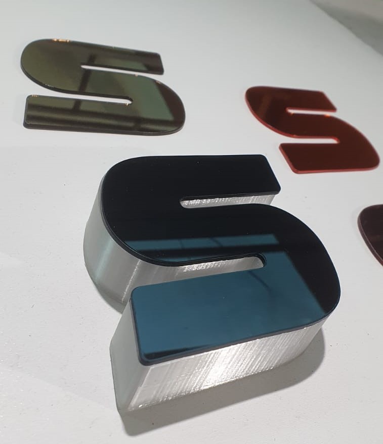 Letra caixa led 03.jpeg