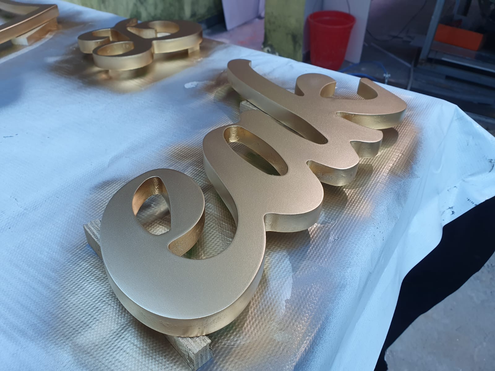 Letras pvc, letras pvc 10mm, letras pvc 15mm, letras pvc 20mm, letras pvc fabrica, letras pvc zona sul, letras pvc sp, letras pvc preço, letras pvc fachada, letra pvc 3d, letras 3d, letras grandes 3d, letras pvc expandido, letras para fachda, letras para eventos, letras para casa, numero residencia, letras personalizadas, letras alto relevo, letras pvc iluminada, letras de pvc com iluminação, letras de pvc com led, letra pvc dourado, letra pvc dourada, letra pvc pintura bronze, letra pvc ouro 09