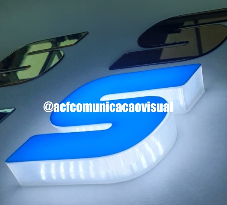 Letra caixa azul com led, letra com led, letra caixa iluminada, letra caixa iluminada zona sul, letra caixa bonita com led, letra iluminada sp, letras iluminadas zona sul, fabrica de letra caixa, fornecedor de letra caixa.